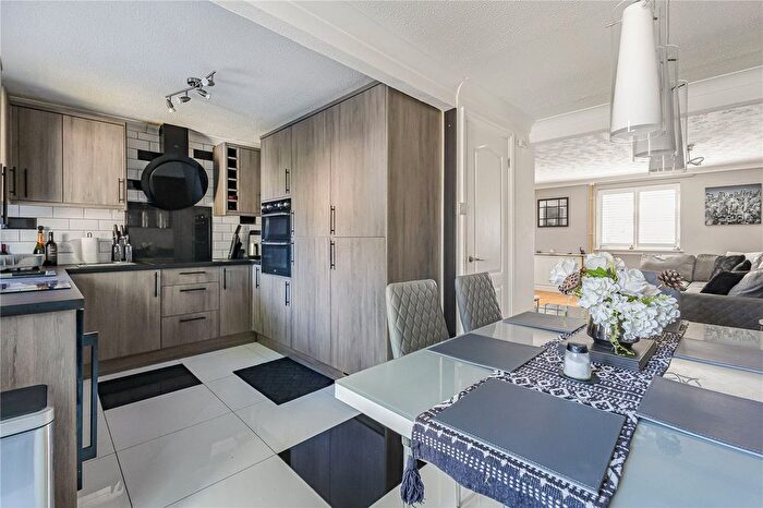 3 Bedroom Terraced House For Sale In Taswell Road, Rainham, Gillingham, Kent, ME8
