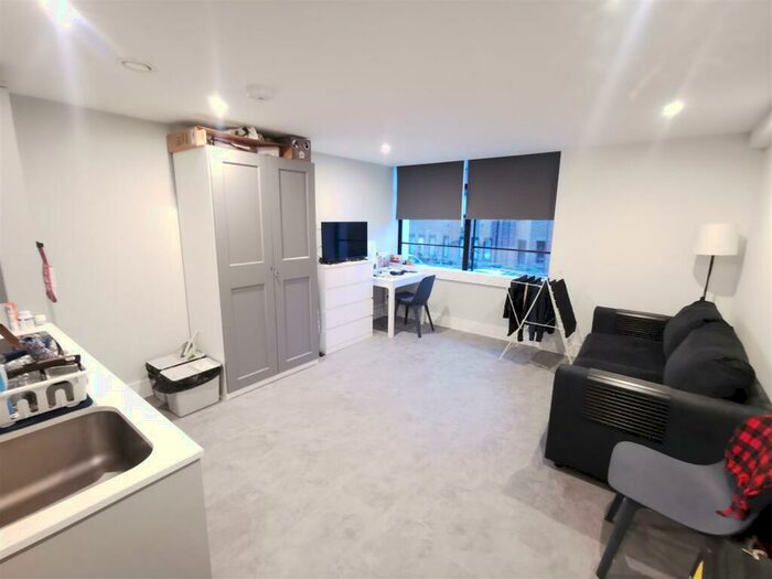 Studio To Rent In Fyfield Road, Enfield Town, EN1