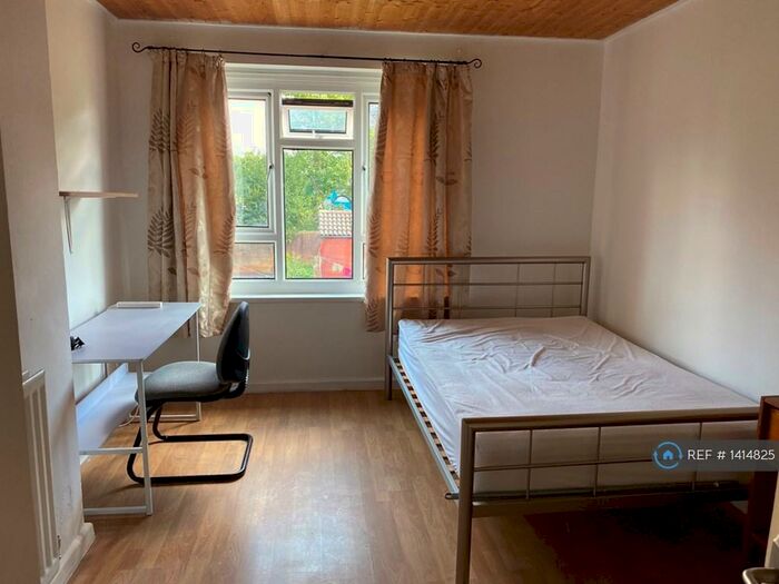 3 Bedroom Flat To Rent In Rupert Street, Birmingham, B7