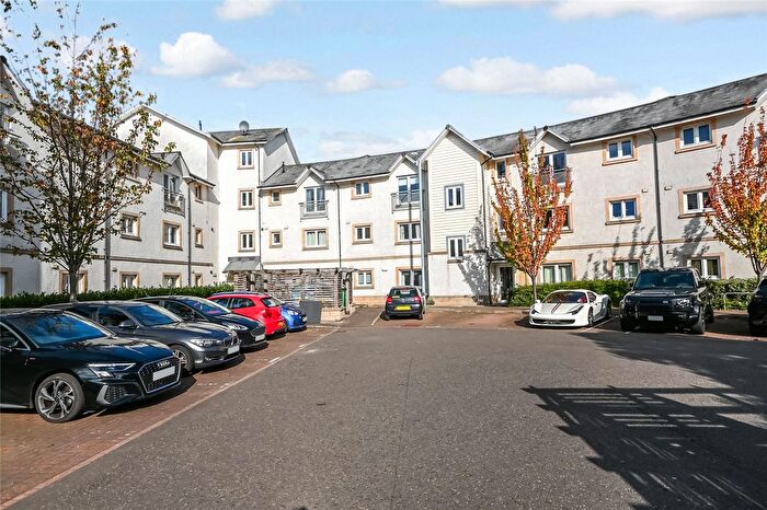 2 Bedroom Flat For Sale In Chandlers Court, Stirling, Stirlingshire, FK8