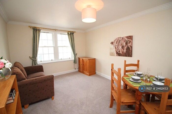 2 Bedroom Flat To Rent In Potterrow, Edinburgh, EH8