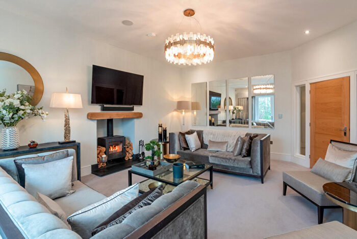 5 Bedroom Detached House For Sale In Cloister Way, Leamington Spa, Warwickshire, CV32