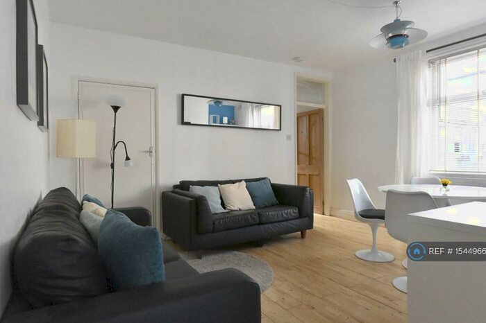 3 Bedroom Semi-Detached House To Rent In Larges Street, Derby, DE1