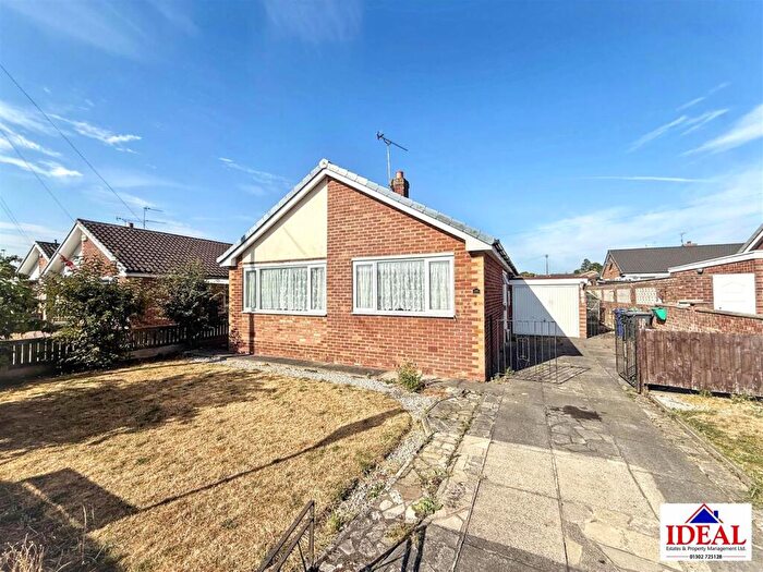 2 Bedroom Detached Bungalow For Sale In Newlands Avenue, Skellow, Doncaster, DN6