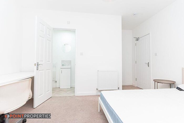 6 Bedroom Terraced House To Rent In Ampthill Road, Liverpool, L17