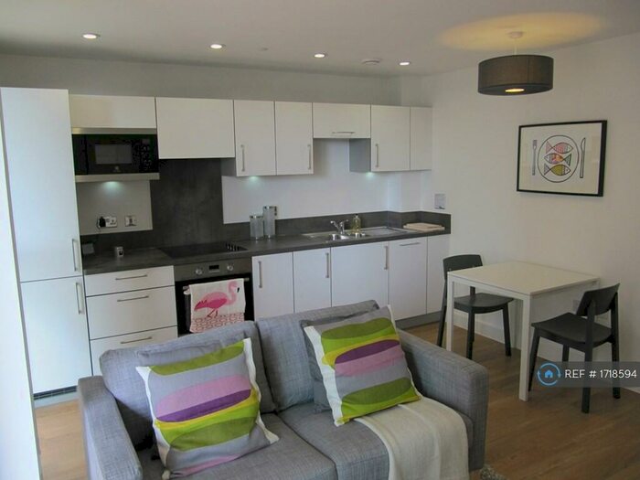 1 Bedroom Flat To Rent In Sienna Alto, London, SE13