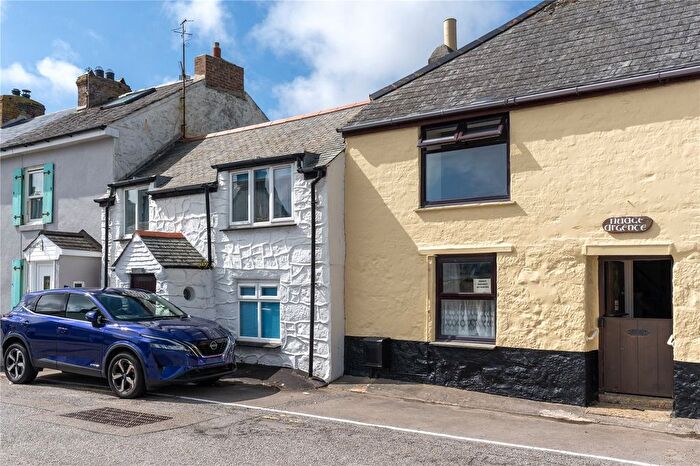 1 Bedroom Terraced House For Sale In Tolcarne Terrace, Newlyn, TR18