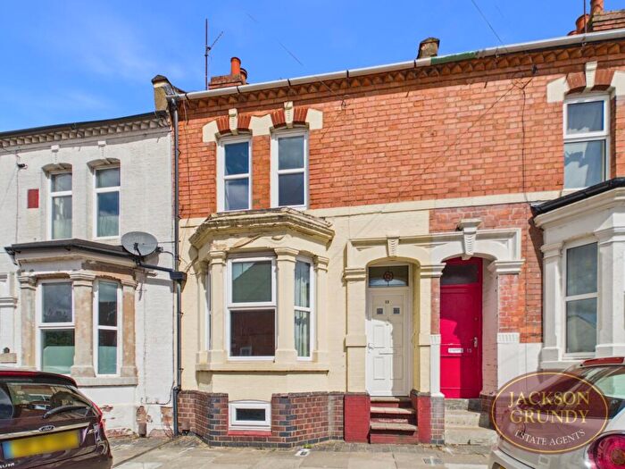 2 Bedroom Terraced House For Sale In Adnitt Road, Abington, NN1