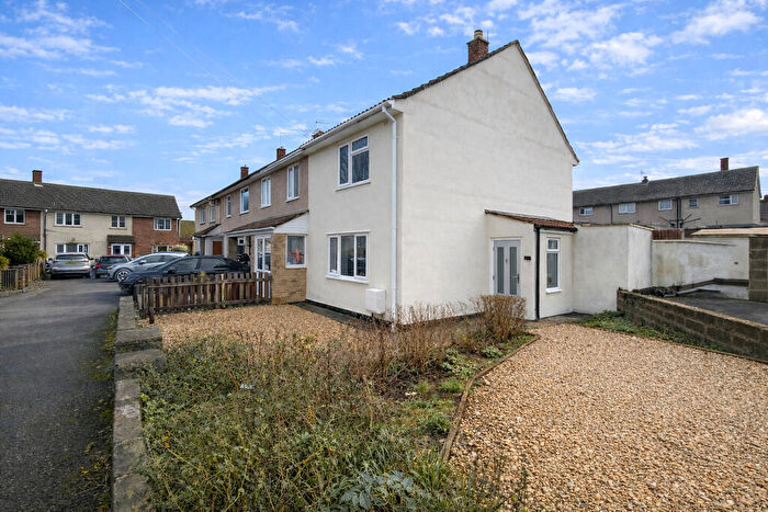 2 Bedroom End Of Terrace House For Sale In The Grove, Warmley, BS30