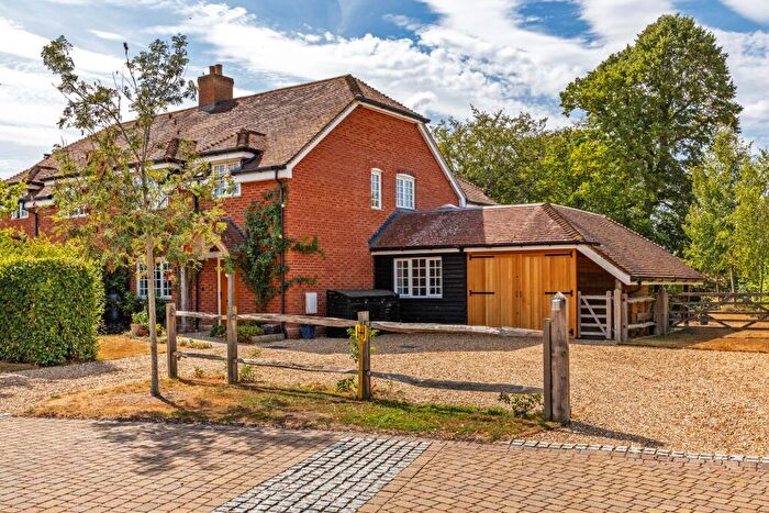 4 Bedroom Semi-Detached House To Rent In Ringbourne Copse, Barton Stacey, SO21