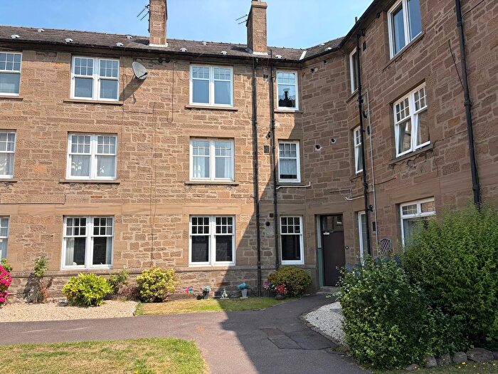 2 Bedroom Flat To Rent In Queen Street, Broughty Ferry, Dundee, DD5