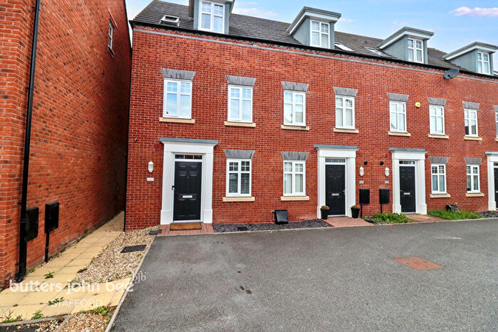 4 Bedroom End Of Terrace House For Sale In Avondale Circle, Stafford, ST18
