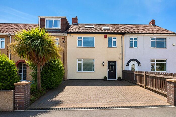 5 Bedroom Terraced House For Sale In Pettigrove Gardens, Kingswood, Bristol, BS15