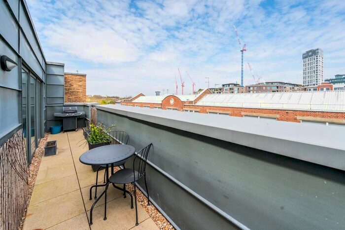 1 Bedroom Flat To Rent In Bagleys Lane, Sands End, London, SW6