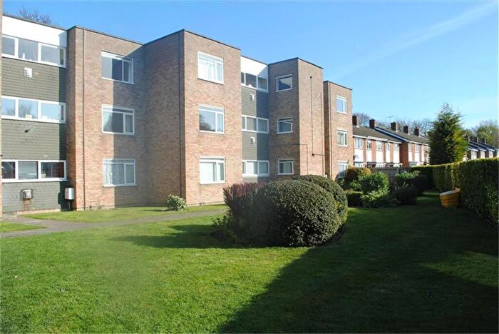 2 Bedroom Flat To Rent In Hillcrest, Baldock, SG7