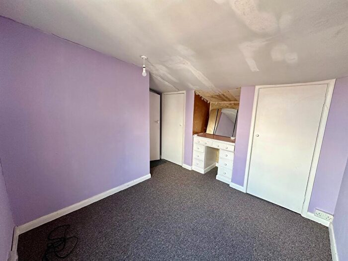 2 Bedroom Flat For Sale In Market Street, Wisbech, PE13