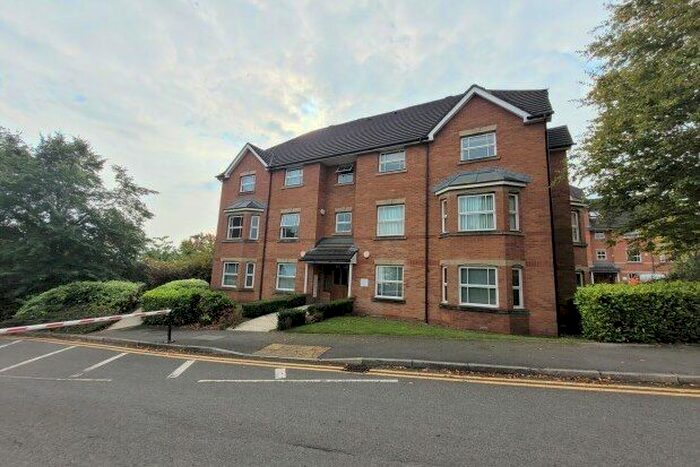2 Bedroom Flat To Rent In Royal Court Drive, Bolton, BL1