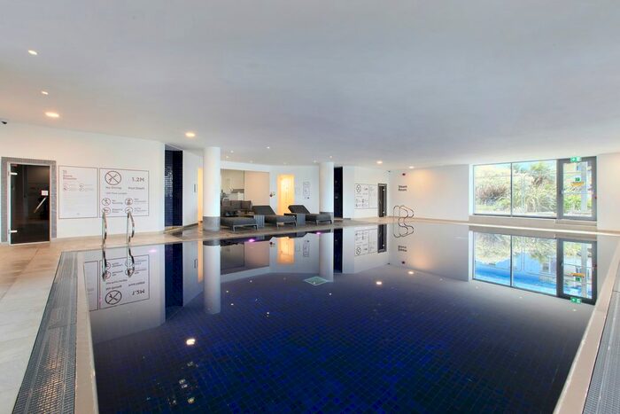 2 Bedroom Flat For Sale In Eastfields Avenue, Wandsworth, London, SW18