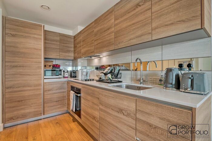 1 Bedroom Flat To Rent In Hampton Apartments, SE18