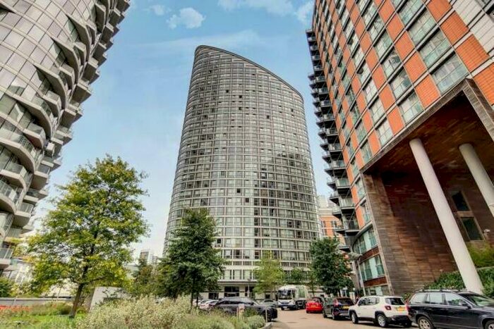 Studio To Rent In Ontario Tower, Fairmont Avenue, Canary Wharf, Blackwall, London, E14