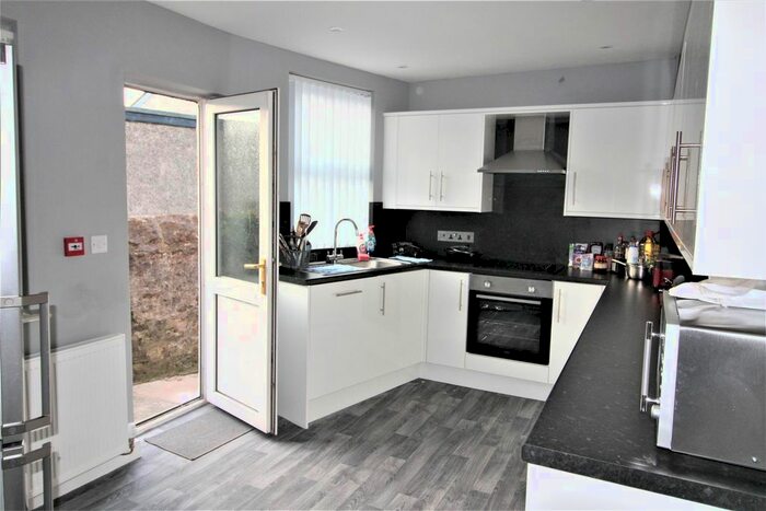 5 Bedroom Property To Rent In Ulster Road, Lancaster, LA1