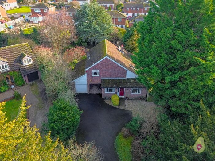 4 Bedroom Detached House For Sale In Crowood Lane, Ramsbury, Marlborough, Wiltshire, SN8