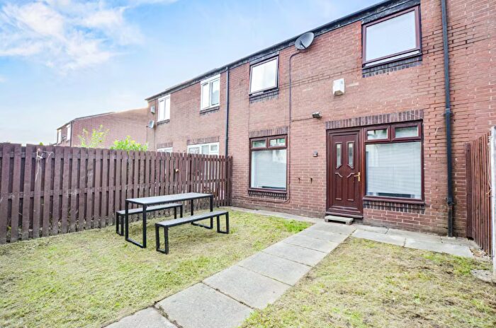 3 Bedroom House To Rent In Ilkeston Walk, Moston, M40