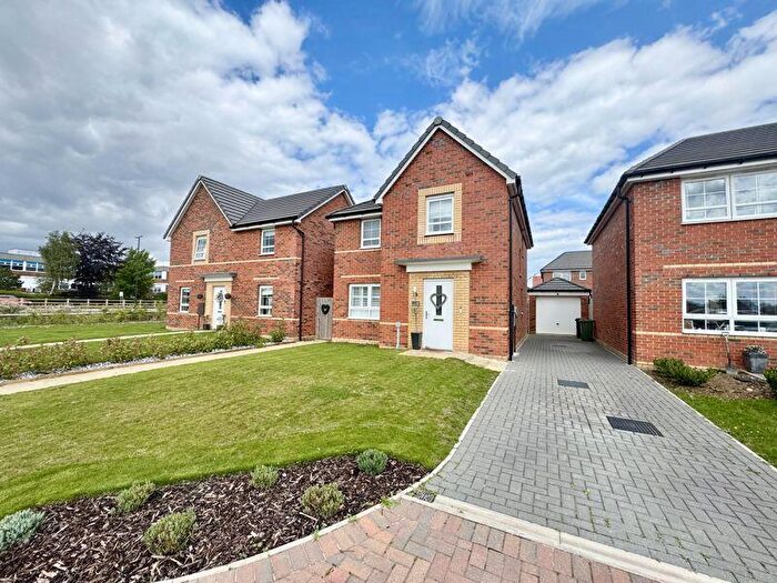 4 Bedroom Detached House For Sale In Binbrook Drive, New Waltham, DN36
