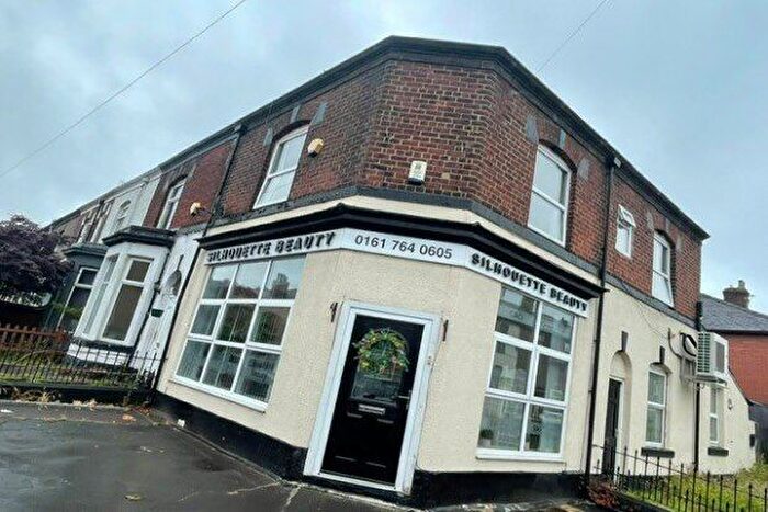 2 Bedroom Flat To Rent In Chesham Road, Bury, BL9