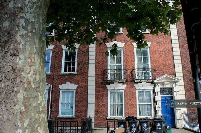 2 Bedroom Flat To Rent In Hotwell Road, Bristol, BS8