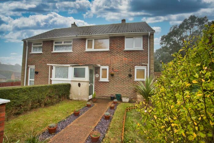 2 Bedroom Semi-Detached House For Sale In St. Davids Avenue, Dover, CT17