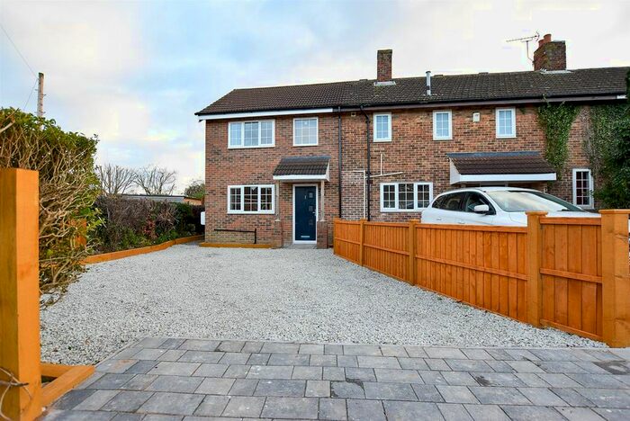 3 Bedroom End Of Terrace House To Rent In Mackenders Close, Eccles, Aylesford, ME20