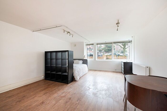 Studio To Rent In Fellows Road, London, NW3