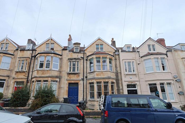 8 Bedroom Maisonette To Rent In Cotham Vale, Bristol, BS6