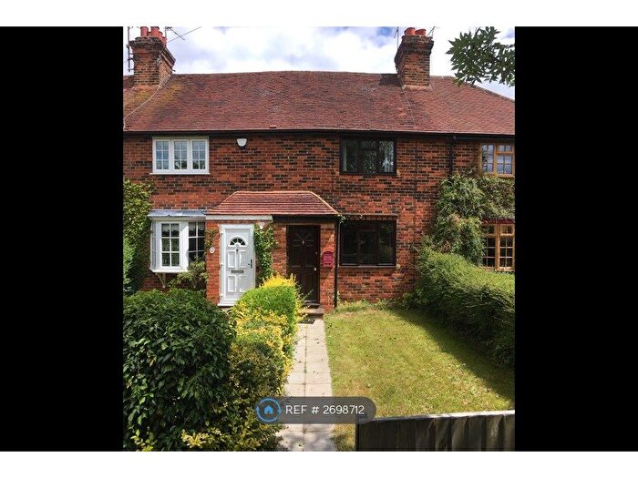 2 Bedroom Terraced House To Rent In Halfway Houses, Maidenhead, SL6