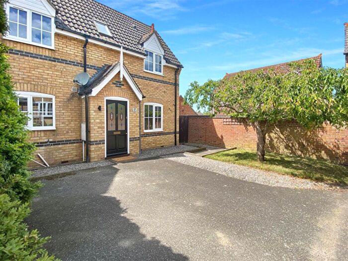 2 Bedroom Semi-Detached House To Rent In Wall Court, Braintree, CM7