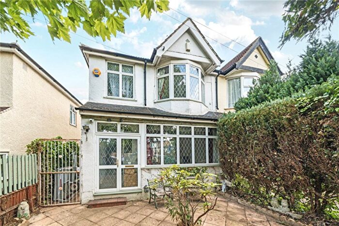 3 Bedroom End Of Terrace House For Sale In Upper Elmers End Road, Beckenham, BR3