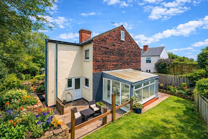 2 Bedroom End Of Terrace House For Sale In George Street, Mansfield, NG19