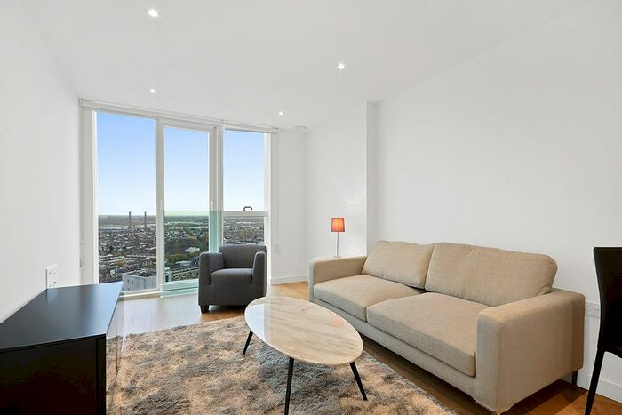 1 Bedroom Flat To Rent In Pinnacle Apartments, Saffron Central Square, Croydon, CR0