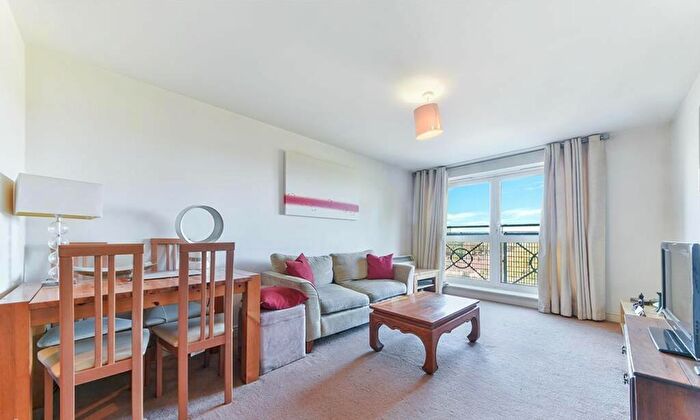 1 Bedroom Flat To Rent In Cline Road, Alder Court Cline Road, N11