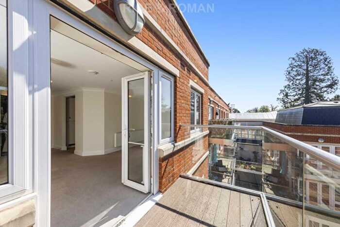 1 Bedroom Retirement Property To Rent In Lynwood Village, Ascot, SL5