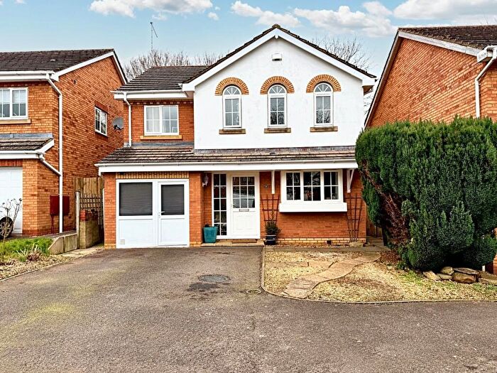 4 Bedroom Detached House For Sale In Roman Way, Daventry, Northamptonshire, NN11