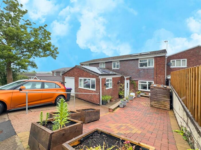 3 Bedroom Terraced House For Sale In Brynglas, Hollybush, Cwmbran, NP44