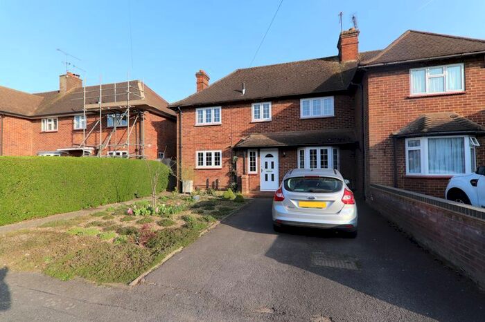 3 Bedroom Semi-Detached House To Rent In Middleton Road, Rickmansworth, WD3