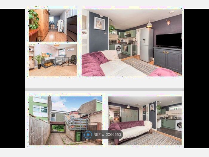 2 Bedroom Flat To Rent In Westlands, Droitwich, WR9