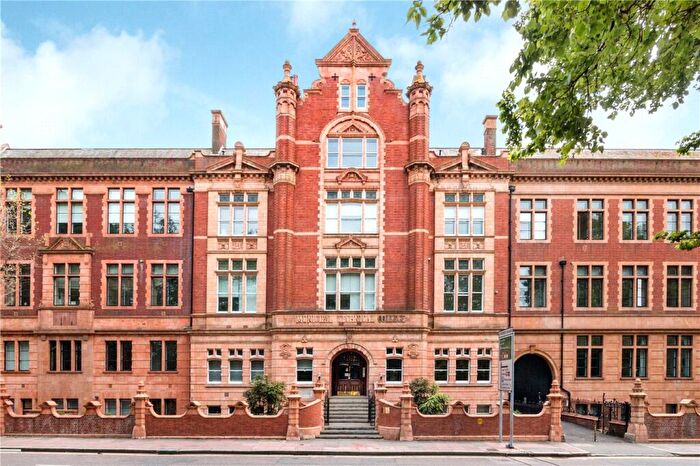 3 Bedroom Apartment For Sale In Richmond Terrace, Brighton, East Sussex, BN2