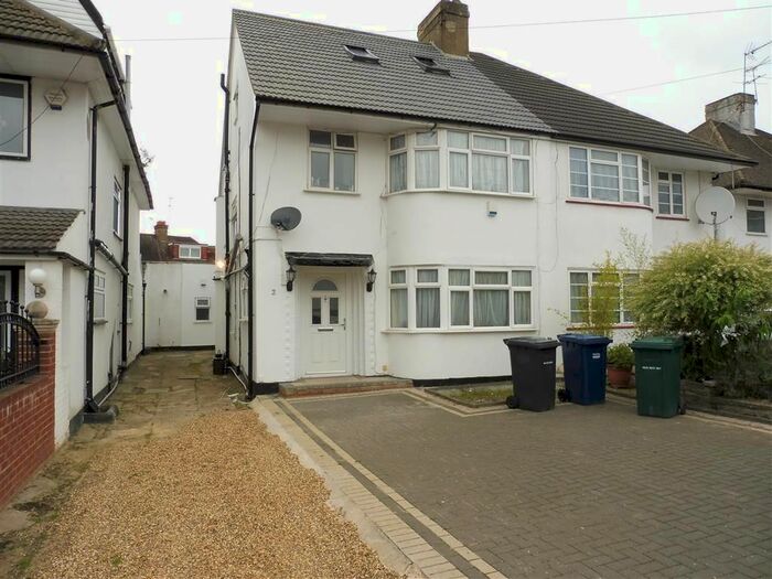 Studio To Rent In Old Rectory Gardens, Edgware, HA8