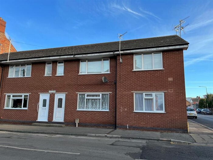 2 Bedroom Flat To Rent In Mayfair House, Spring Gardens, Newark, NG24