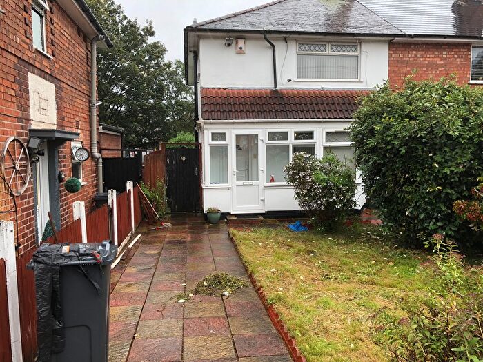 3 Bedroom Semi-Detached House To Rent In Boston Grove, Birmingham, B44