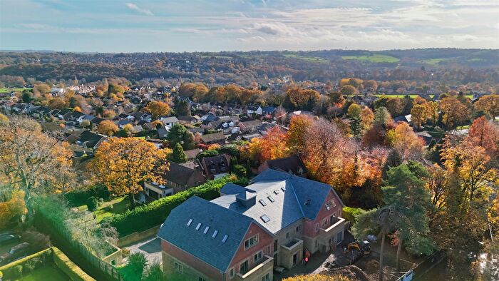 2 Bedroom Apartment For Sale In First Floor Apartment, Vicarage Garden Apartments, Dore, Sheffield, S17